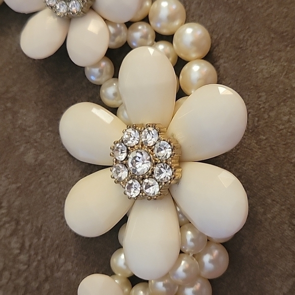 VCLM Retro 1960s Cream Floral Acrylic Glass Pearl Beaded Bridal Necklace - Picture 2 of 8